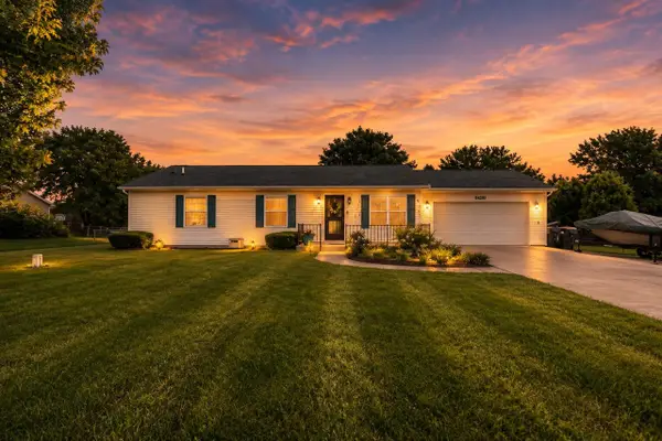 54241 Ridgeview, Paw Paw, MI 49079