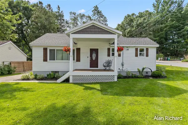 854 Ferris, Grand Rapids, MI 49544
