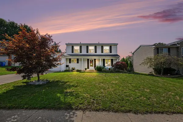 1176 Meadowood, Waterford, MI 48327