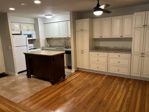 1261 Island #204, Ann Arbor, MI 48105