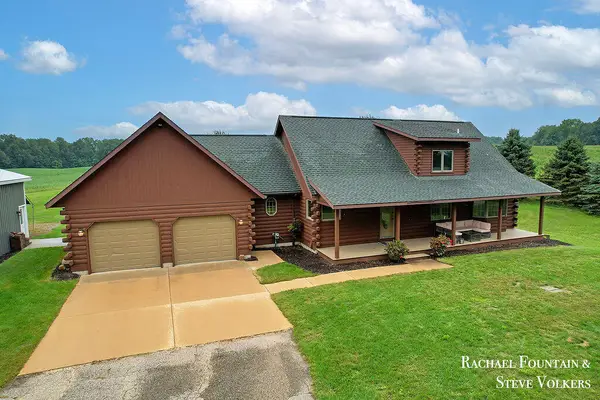 7320 100th, Caledonia, MI 49316
