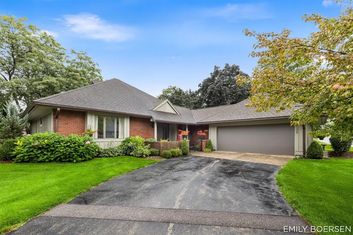 6245 Heathmoor, Grand Rapids, MI 49546 - #1