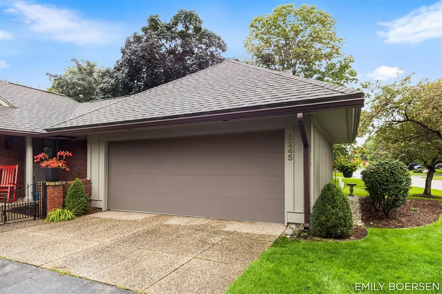 6245 Heathmoor, Grand Rapids, MI 49546 - #3
