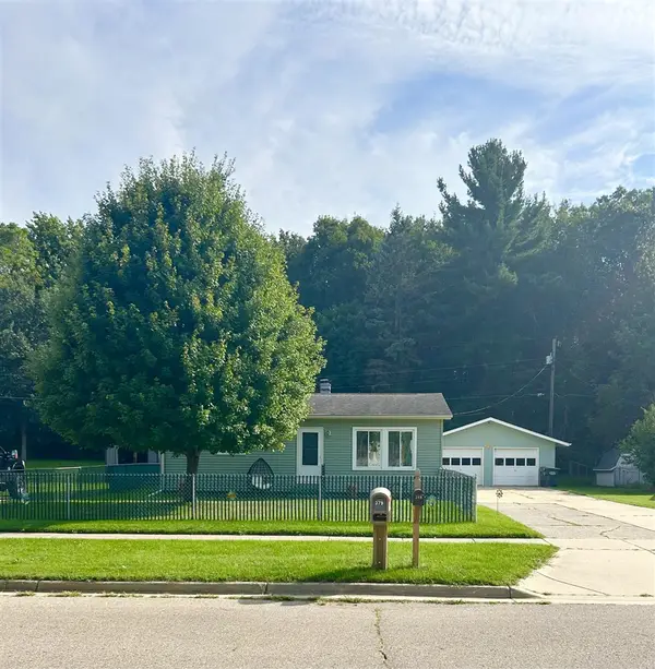 380 Cherry, Coloma, MI 49038