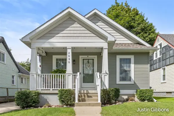 2030 Clifton, Lansing, MI 48910