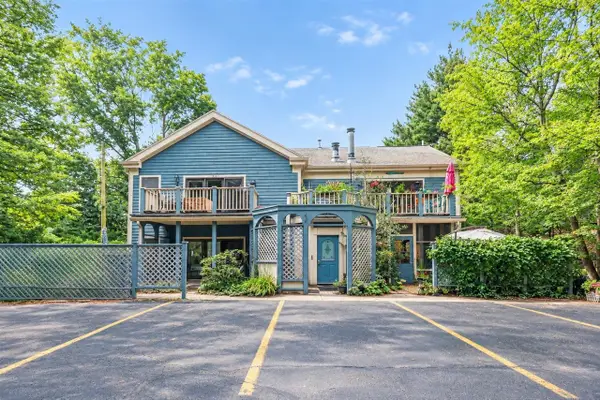 800 North Shore #2, South Haven, MI 49090