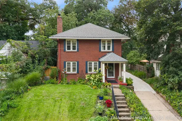 1227 SE Colorado, Grand Rapids, MI 49506