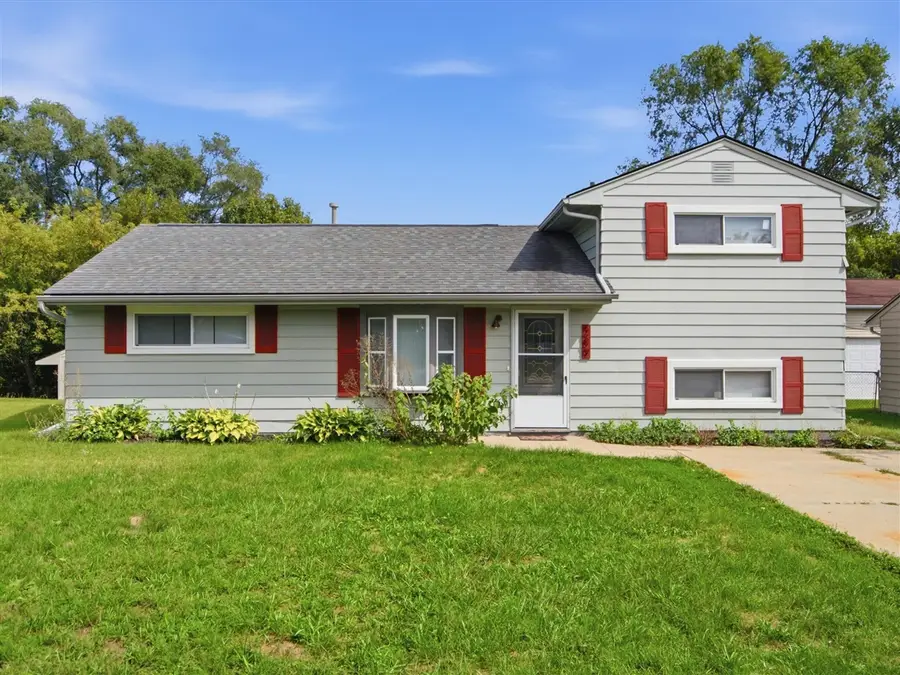 289 S Williams Lake, Waterford, MI 48327 - #3