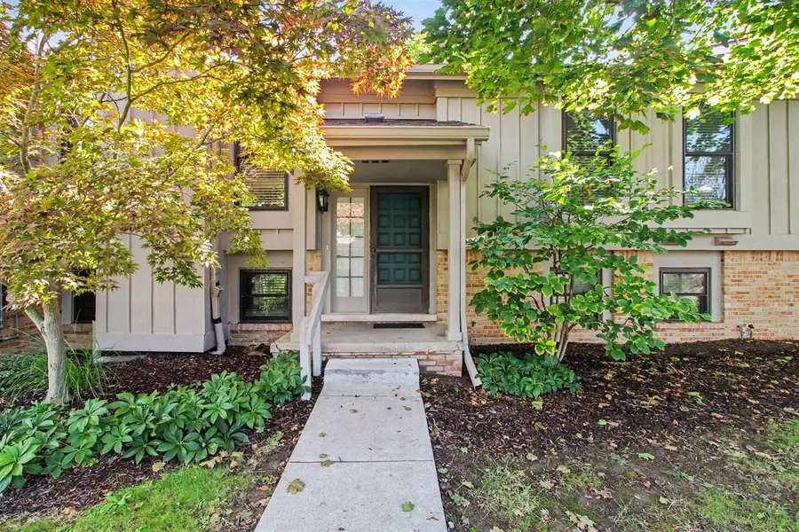 2206 Rivenoak, Ann Arbor, MI 48103 - #3