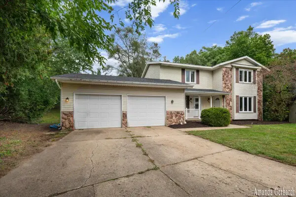 901/3 Mccarty, Grand Rapids, MI 49544