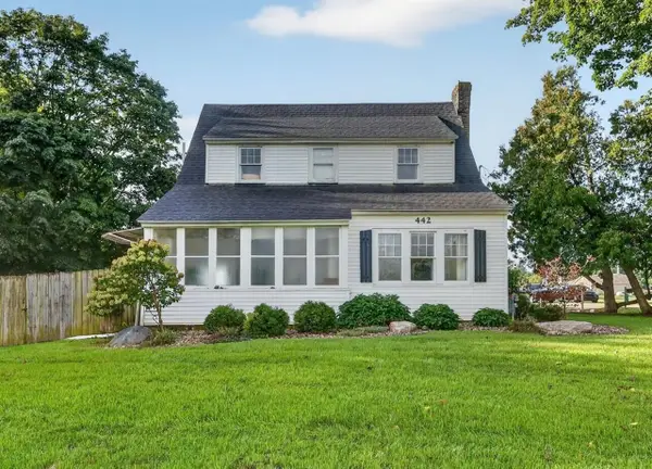 442 Riverview, Plainwell, MI 49080
