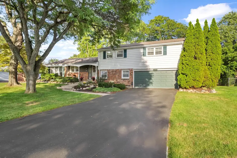 26182 Kiltartan, Farmington Hills, MI 48334 - #3