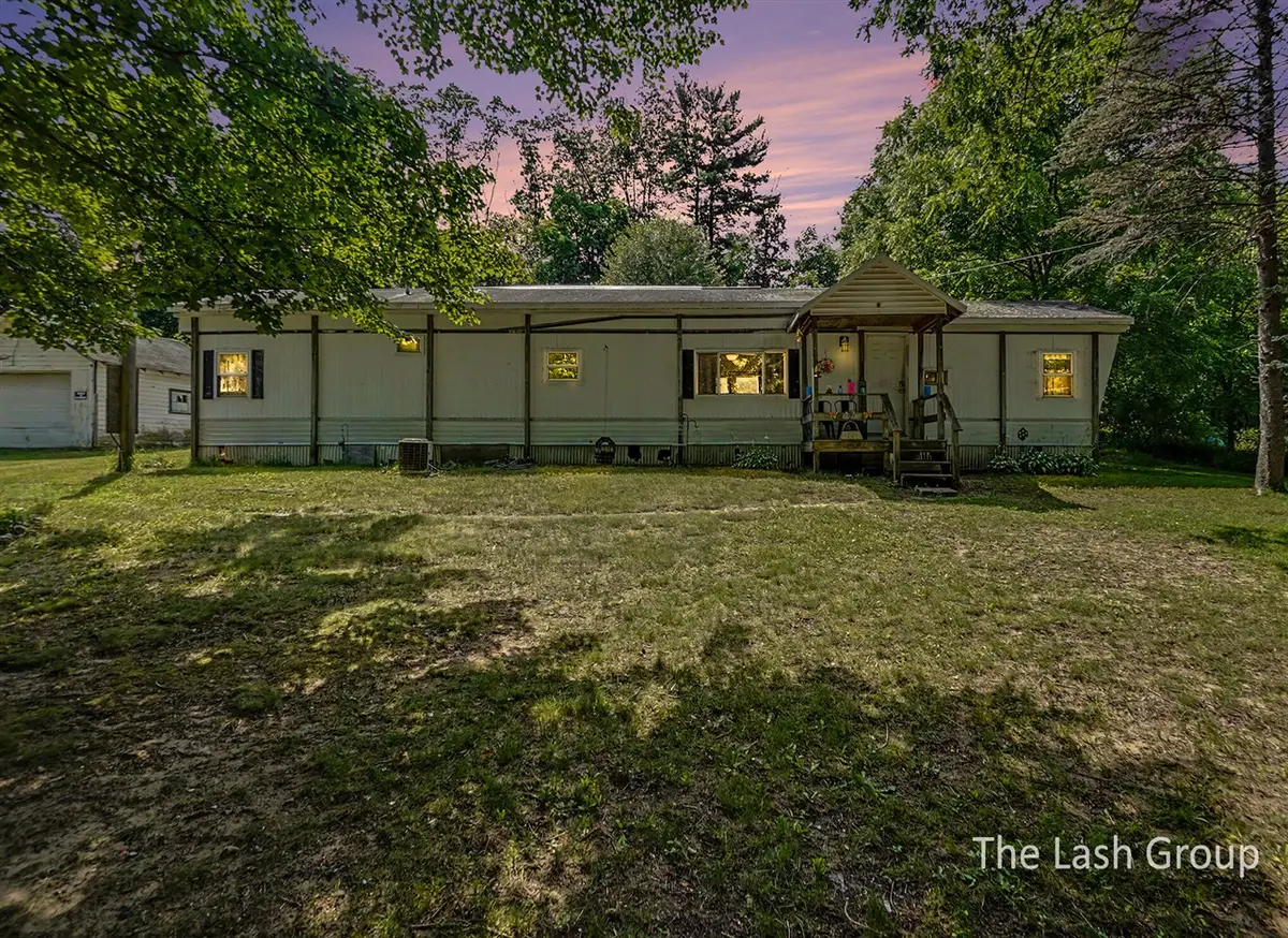 1665 S Forest Hills, White Cloud, MI 49349 - #1