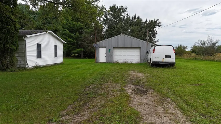1100 Lilac, Hillsdale, MI 49242 - #2