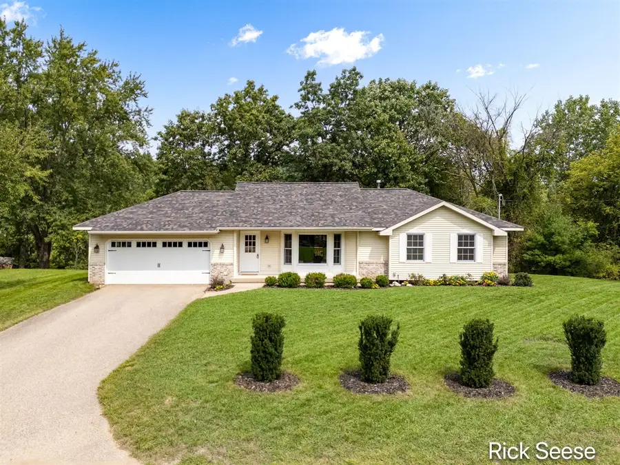 13535 Forest River, Lowell, MI 49331 - #2