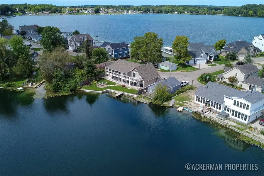 494 S Shore, Caledonia, MI 49316 - #2