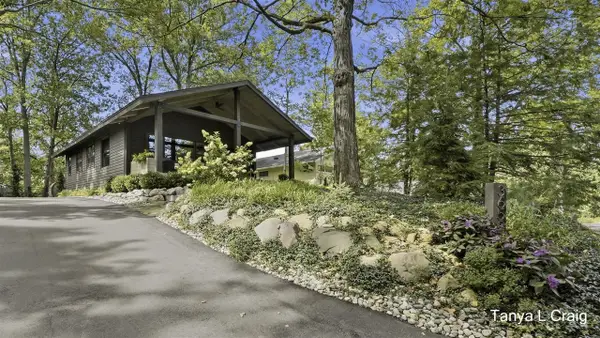 3652 Reeds Lake, Grand Rapids, MI 49506