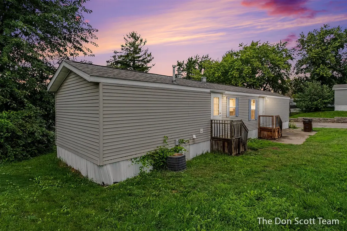 3662 Mount Blanc, Grand Rapids, MI 49544 - #1