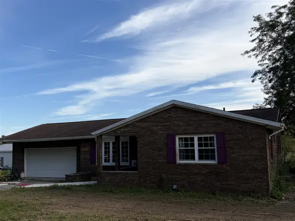 3171 N Adams, Jonesville, MI 49250