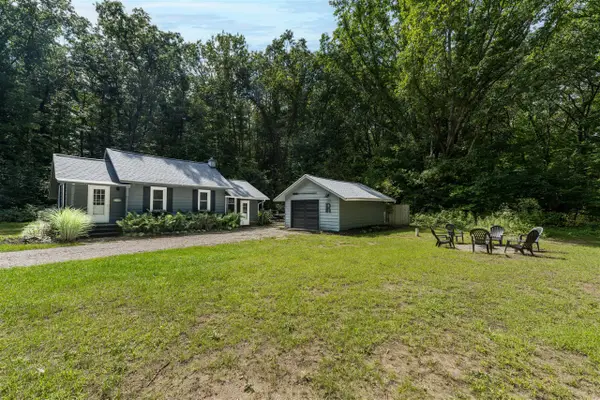 3076 Old Allegan, Fennville, MI 49408
