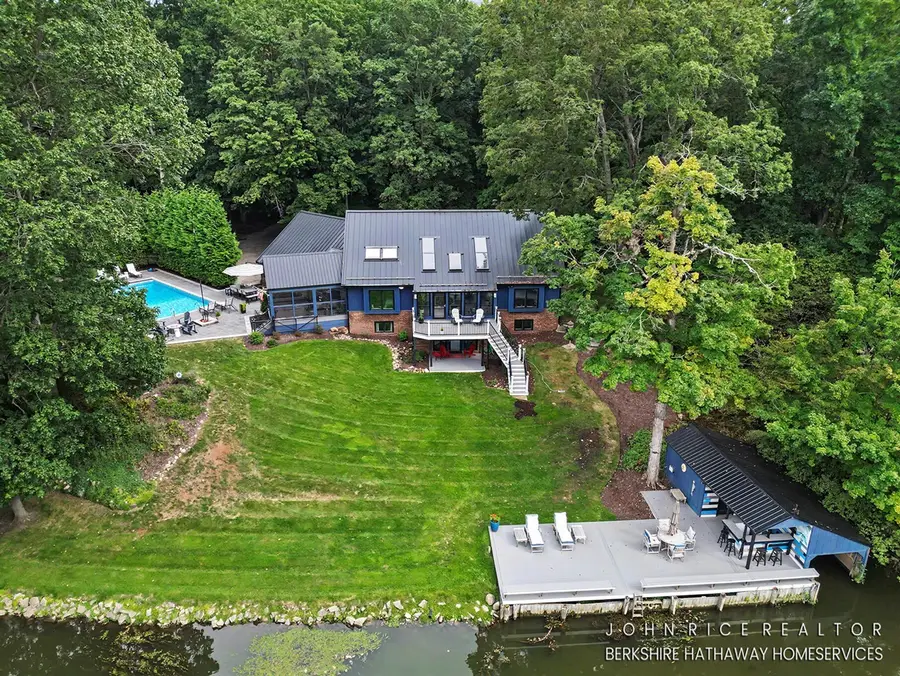 6155 Oakmont, Alto, MI 49302 - #2