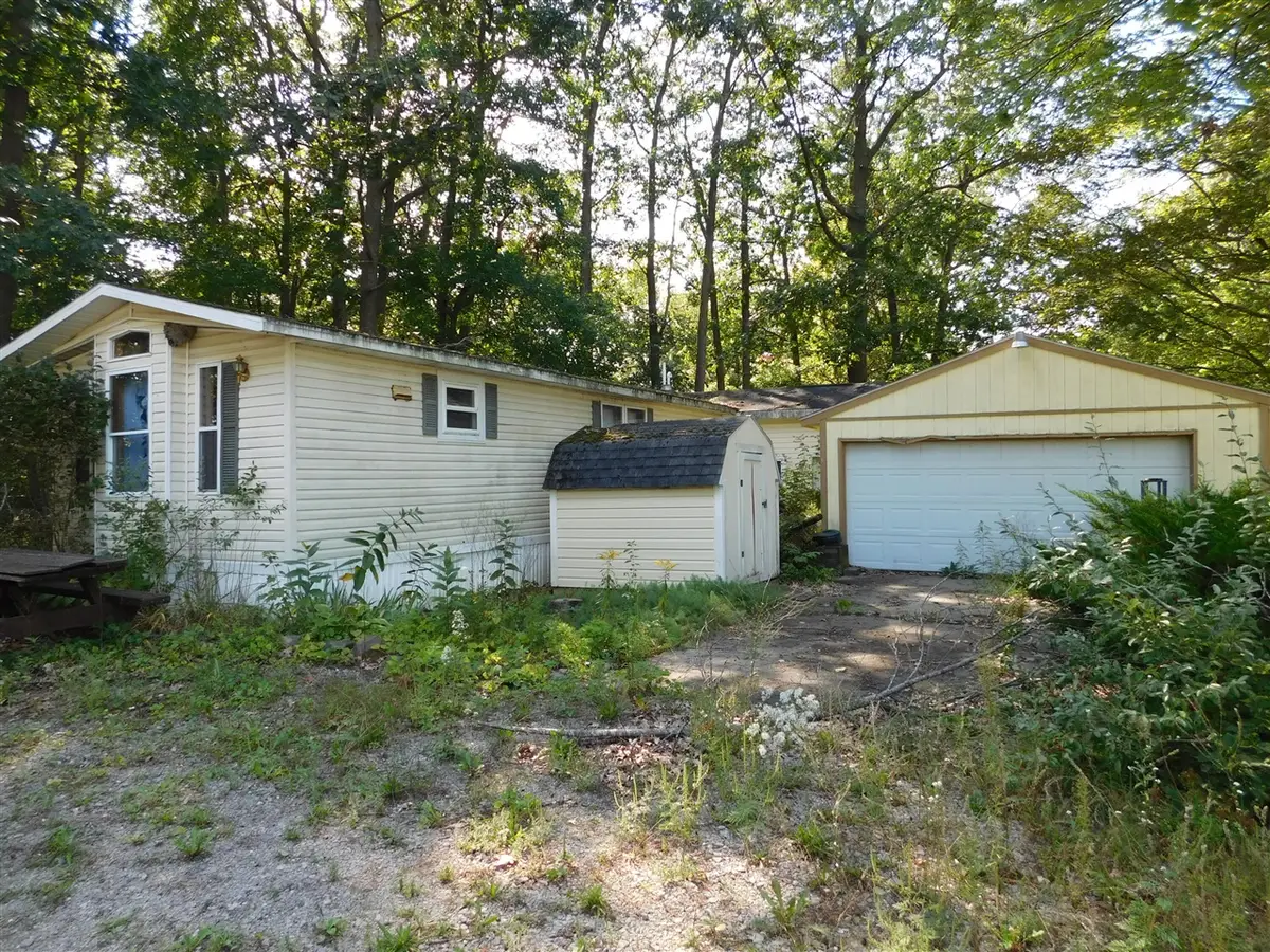 304 Magellan, Houghton Lake, MI 48629 - #1