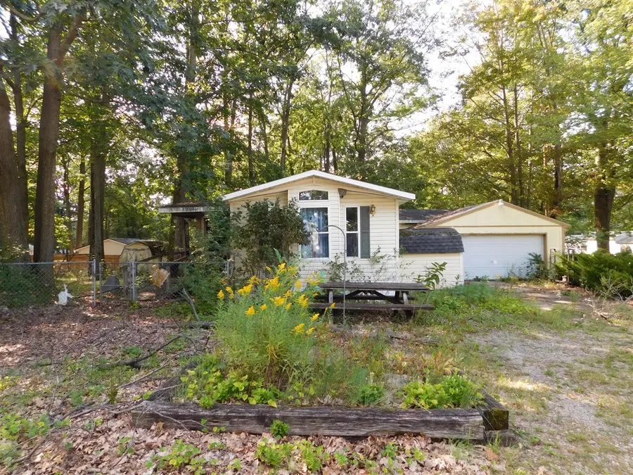 304 Magellan, Houghton Lake, MI 48629 - #2