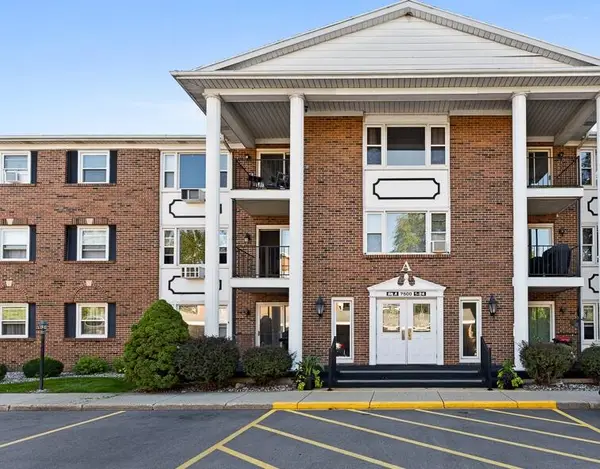 7500 Boulder Bluff #2, Jenison, MI 49428
