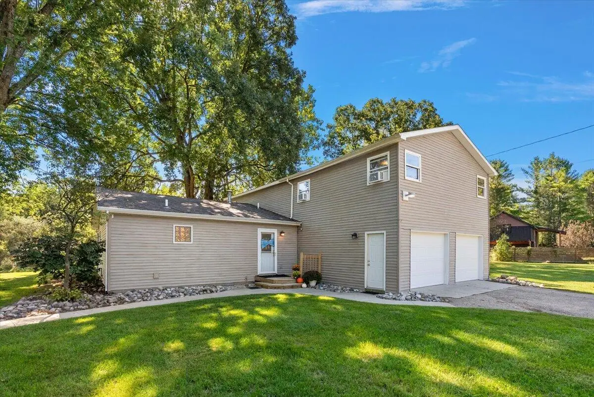 7842 Main, Newaygo, MI 49337 - #1