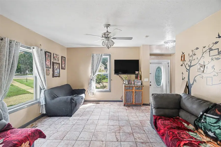 235 W 2nd, Constantine, MI 49042 - #3