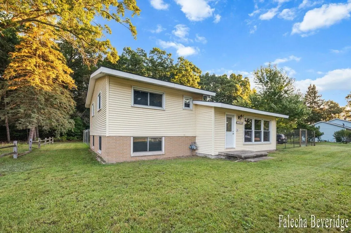 1624 W Giles, Muskegon, MI 49445 - #1