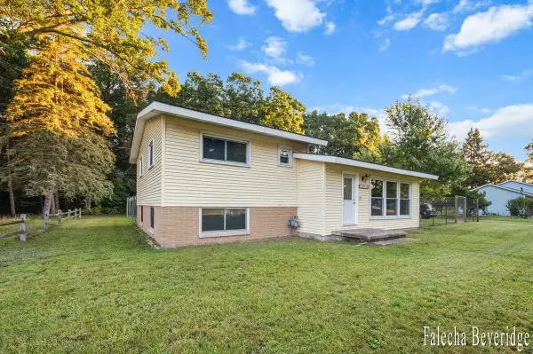1624 W Giles, Muskegon, MI 49445