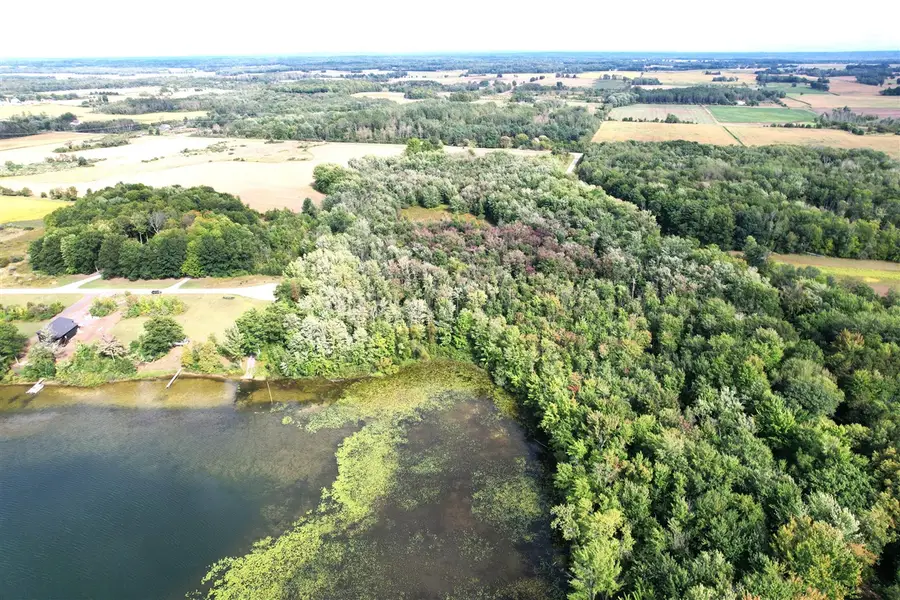 1140 W Waters Edge, Scottville, MI 49454 - #2