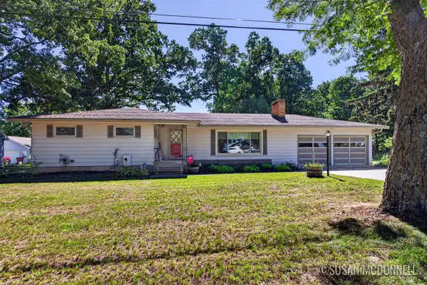 11737 W Carson City, Greenville, MI 48838