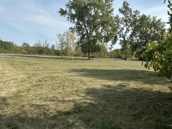 1936 Mccartney, Ypsilanti, MI 48198