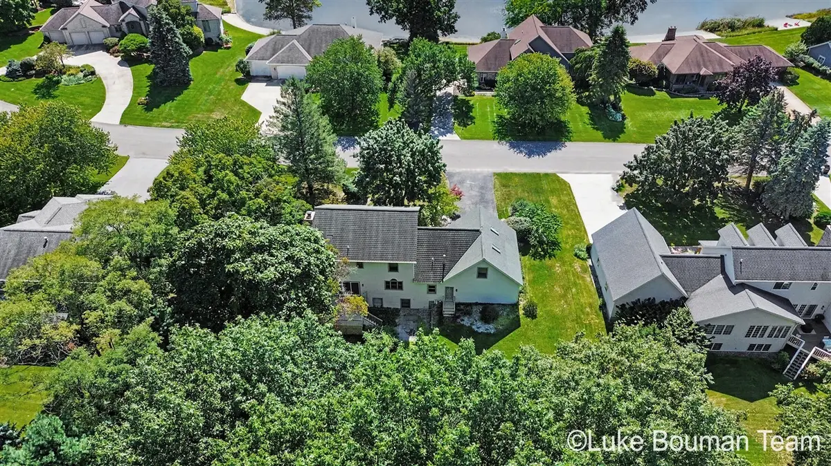945 Bay Ridge, Holland, MI 49424 - #1