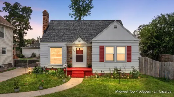1945 Delwood, Wyoming, MI 49509
