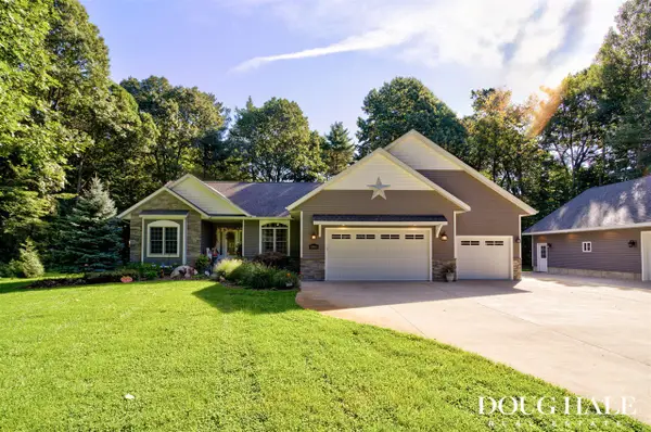 12860 Woodhaven, Grand Haven, MI 49417
