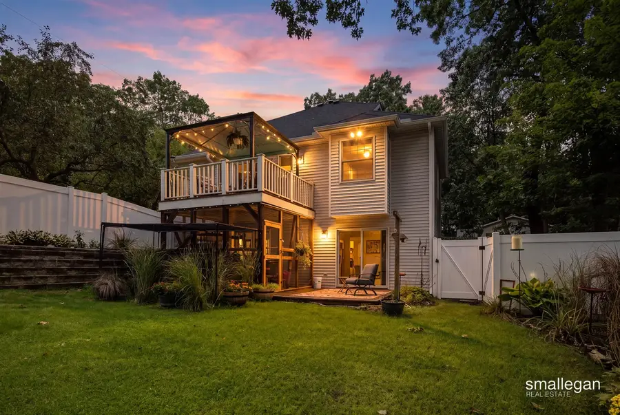 1325 S Broadway, Hastings, MI 49058 - #2