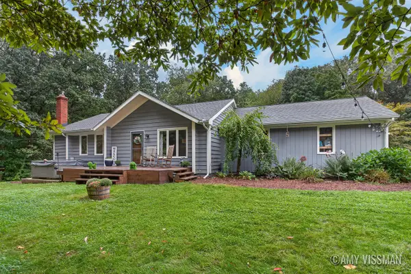 3688 Oak Meadow, Lowell, MI 49331