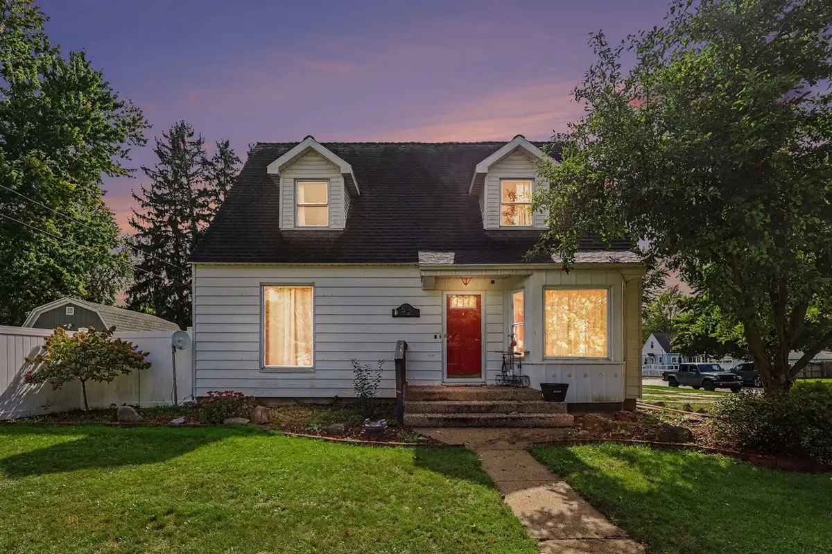 52 W Pine, Fremont, MI 49412 - #1