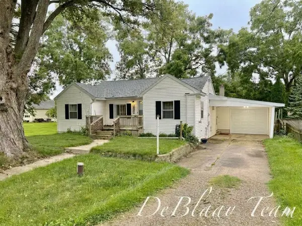 3418 Munson, Lansing, MI 48917