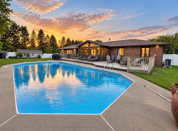 3888 Linke, Bridgman, MI 49106