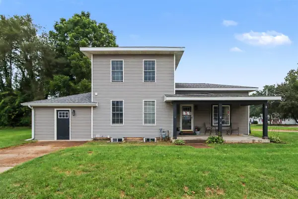 534 W Allegan, Plainwell, MI 49080