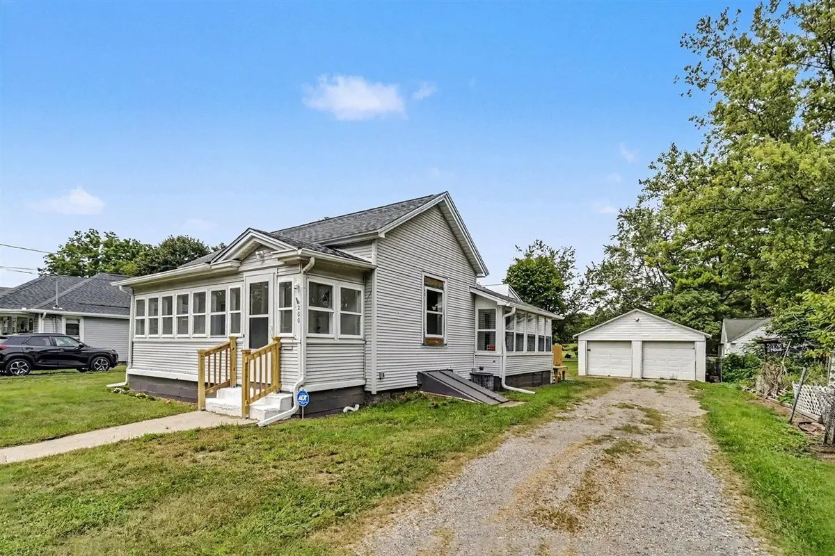200 E Porter, Jackson, MI 49202 - #1