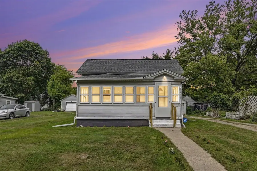 200 E Porter, Jackson, MI 49202 - #2