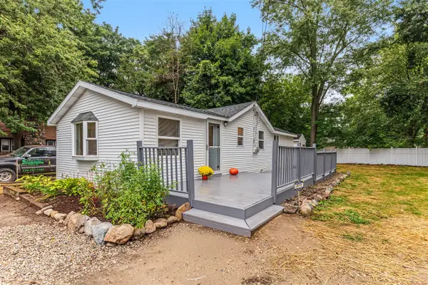 8514 Portage Lake, Pinckney, MI 48169