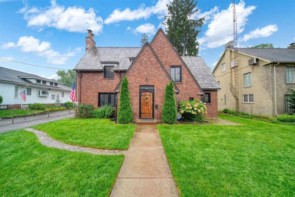 1309 W Franklin, Jackson, MI 49203 - #1