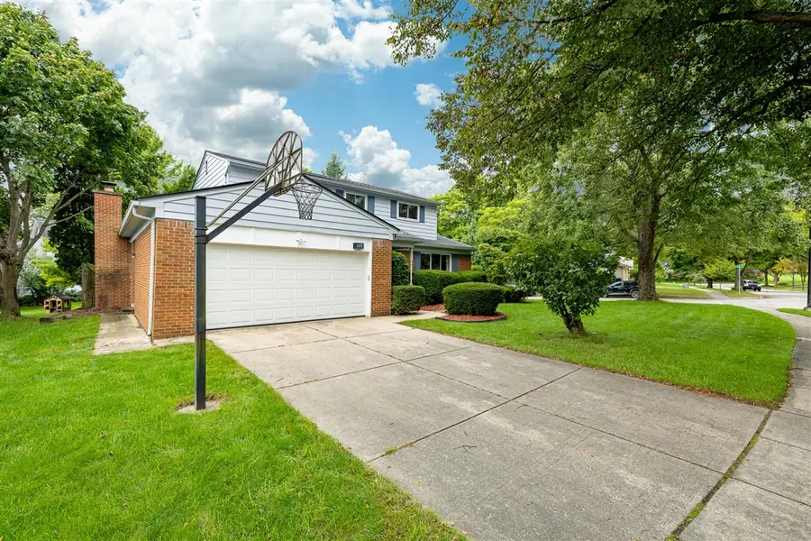 3375 Bluett, Ann Arbor, MI 48105 - #2
