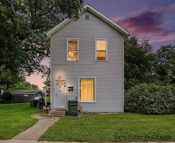 2063 Lakeshore, Muskegon, MI 49441